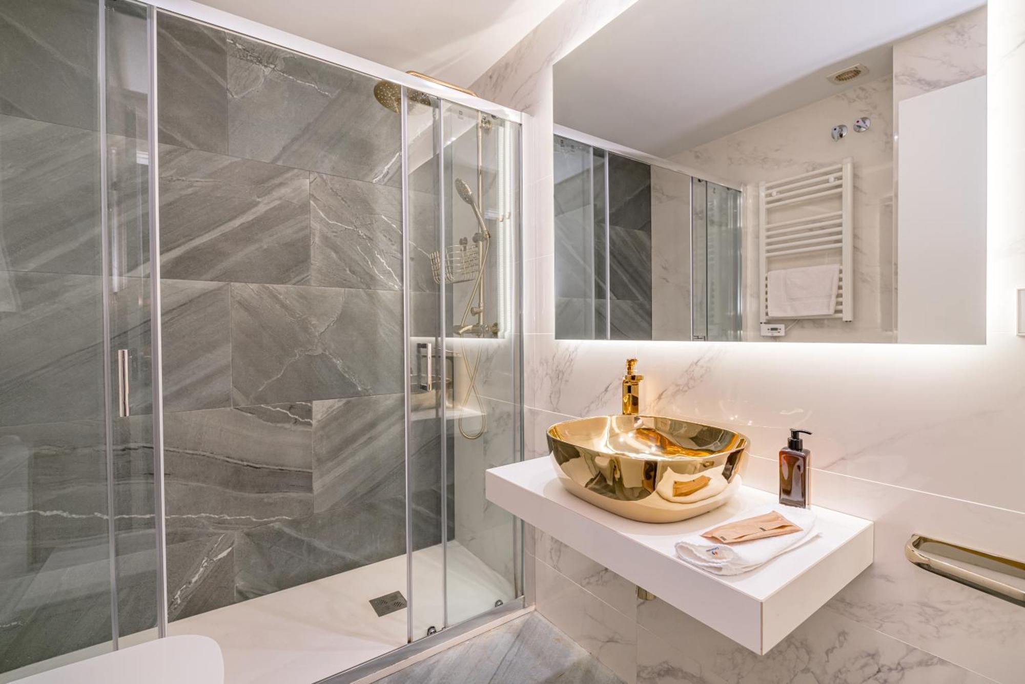 Chueca I Calle Farmacia 1br 1bh Apartment Madrid