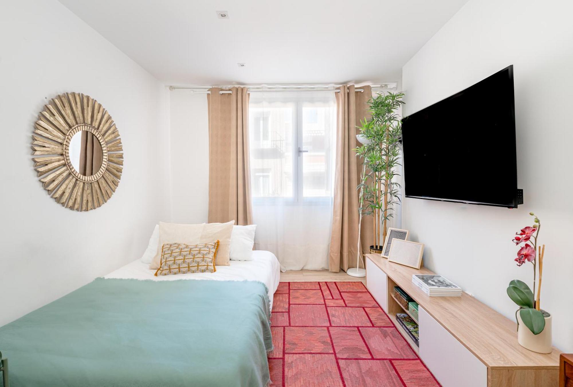 Chueca I Calle Farmacia 1br 1bh Apartment