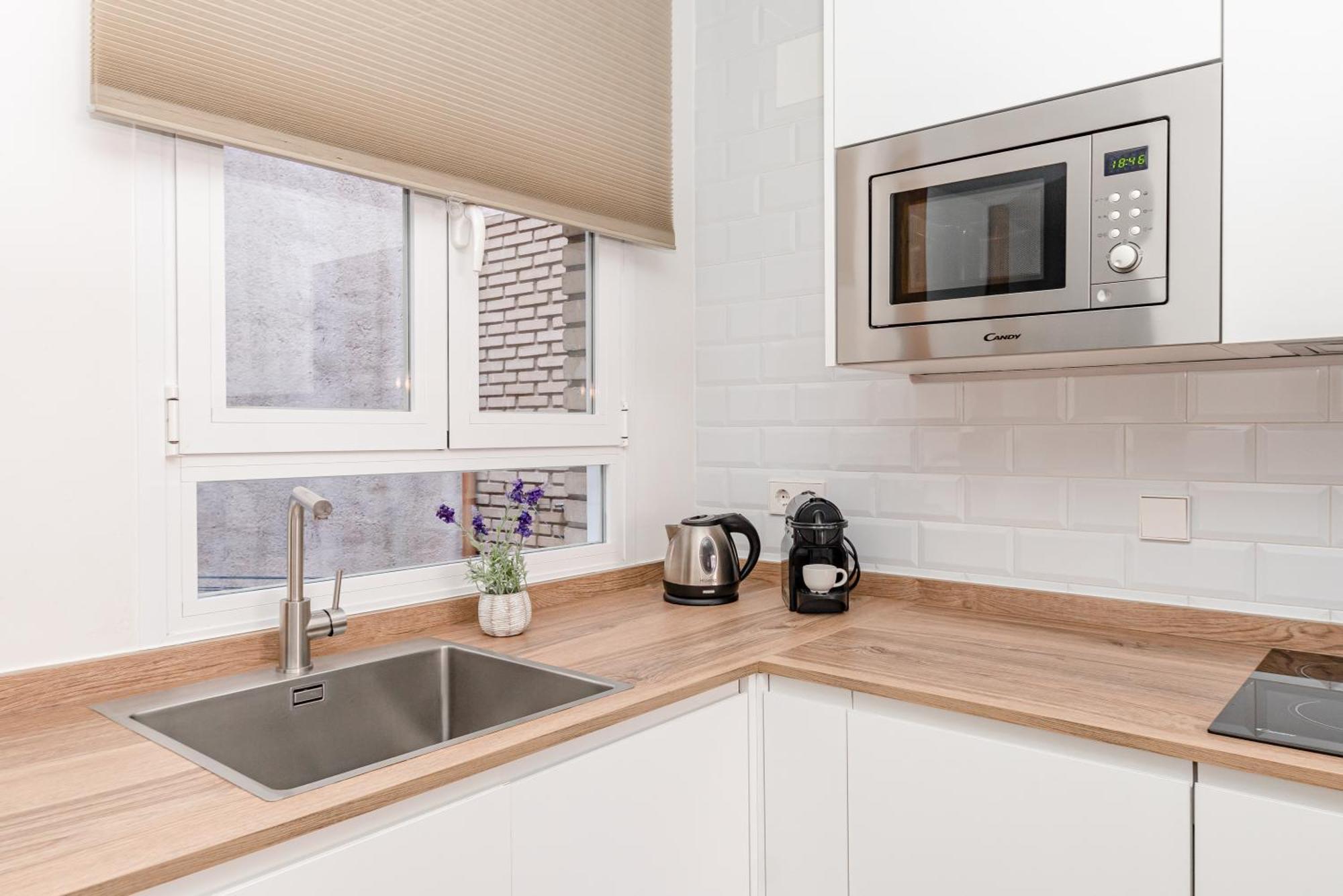 Chueca I Calle Farmacia 1br 1bh Apartment Madrid